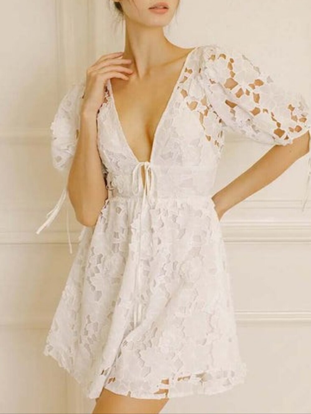 Storia White Lace Mini Dress...Size:XS Floral-Eyelet-Crochet